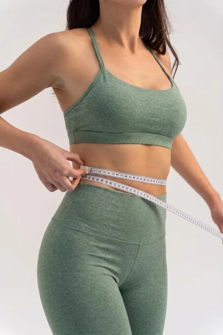 Measuring the waistline after a course of cryotherapy